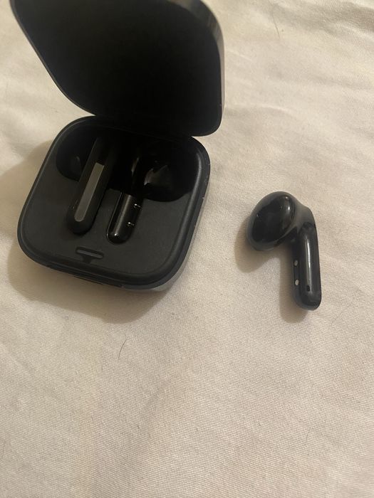 Продавам Redmi buds 6 Active използвани 2 седмици