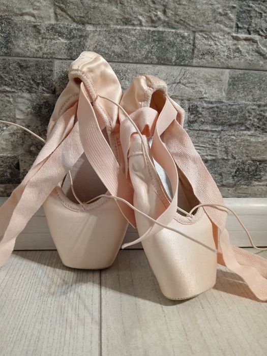 Обувки за балет палци