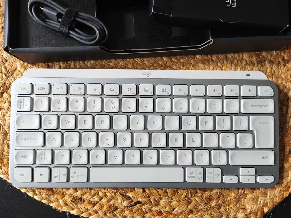 Tastatura Logitech MX Keys Mini ca Noua