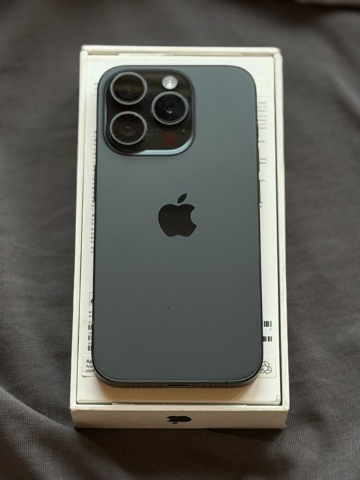 iPhone 15 pro 1TB в отличном состоянии