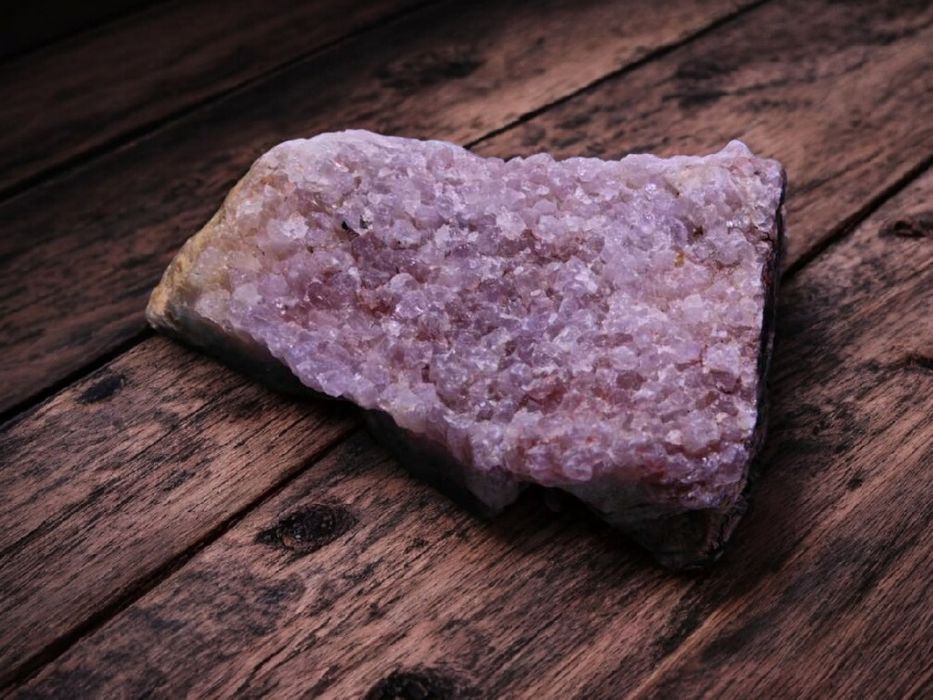 Рядък Аметист от Маджарово – Натурална Друза за Ваша Колекция!