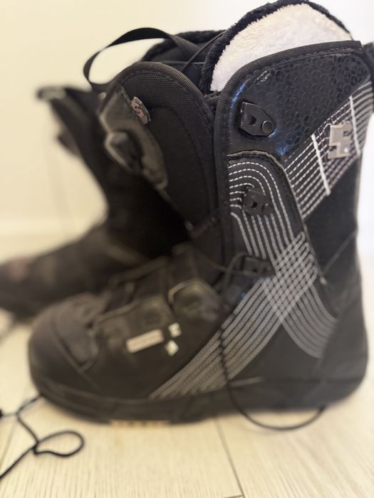 Boots snowboard salomon 41