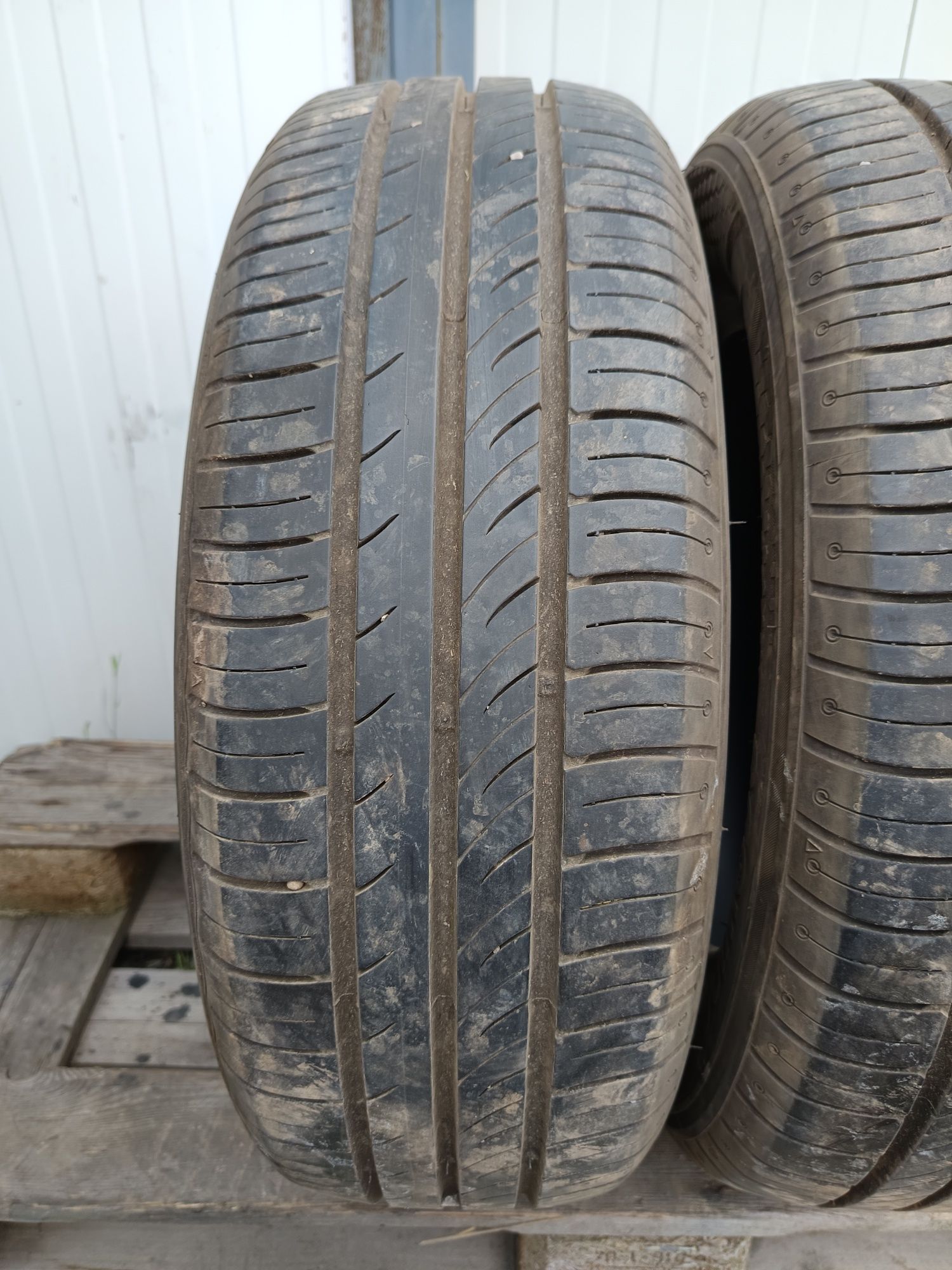 195 60 R 15 KUMHO Дот 4122
