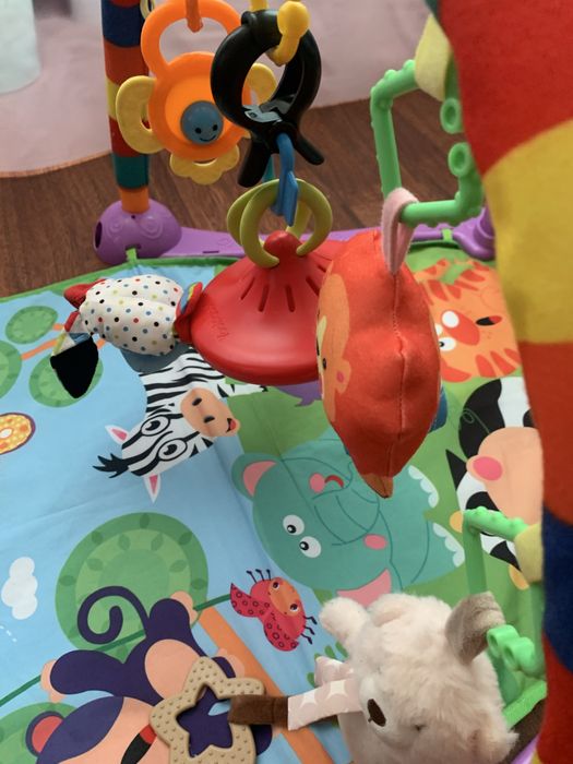 Saltea de activitati bebelus