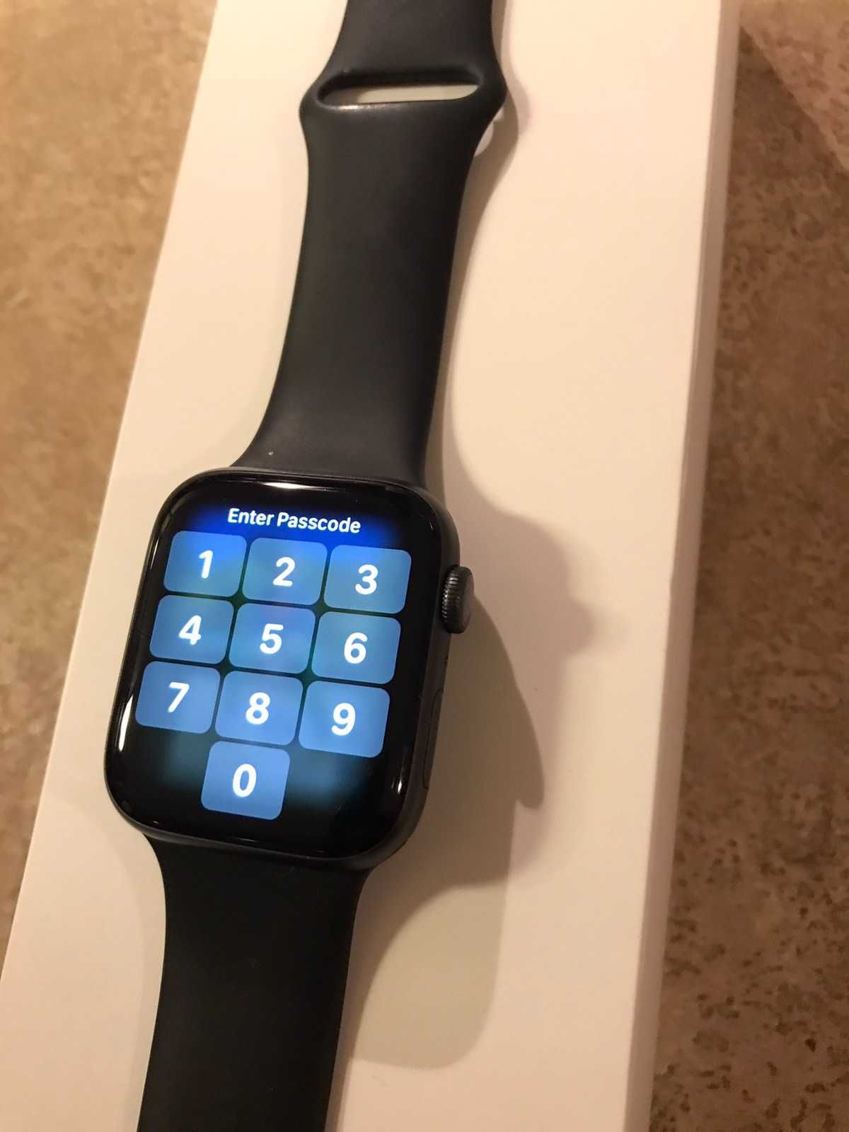 apple iwatch 5 / чаовник