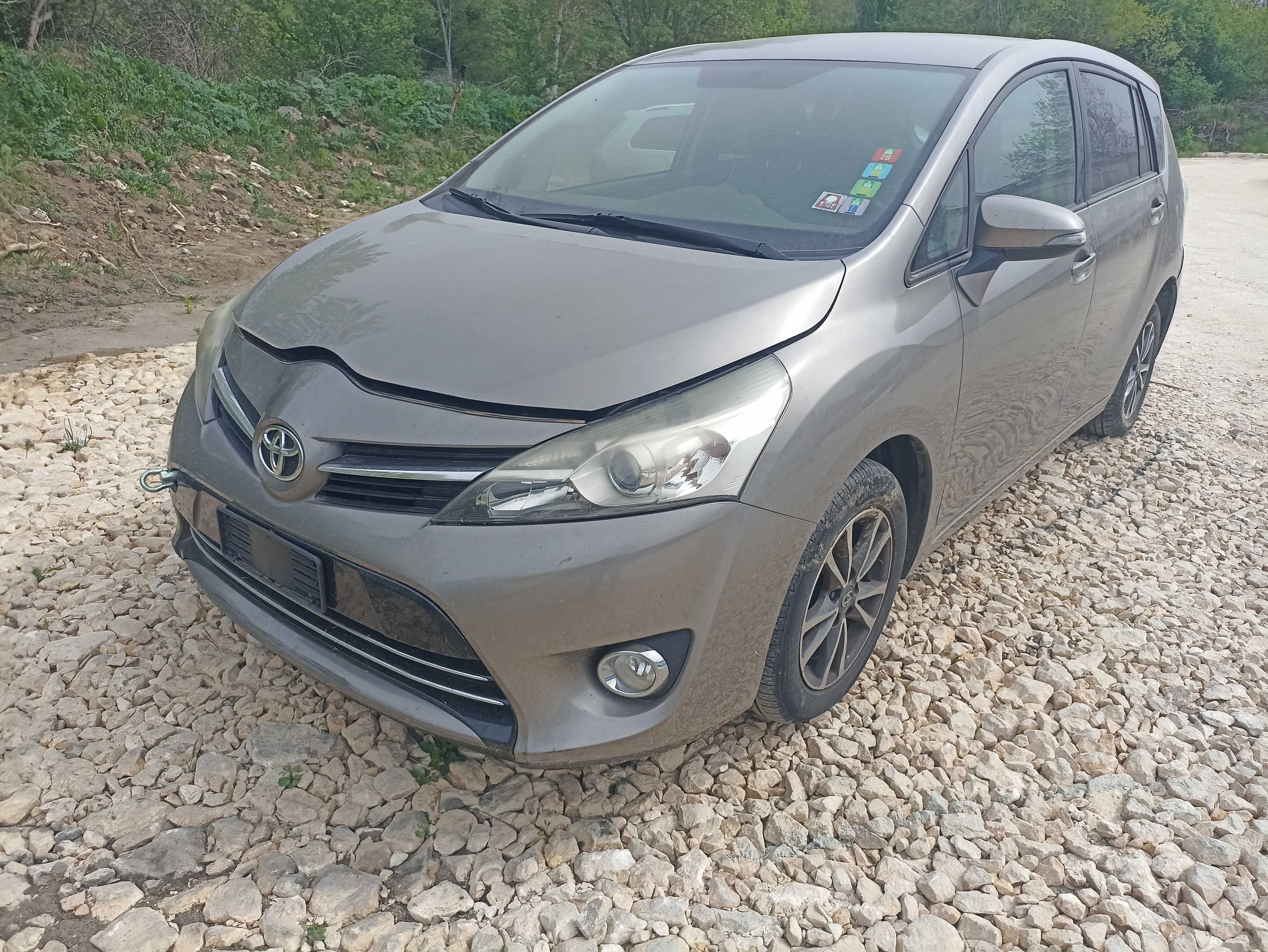 Toyota Verso 1,6D4D / Тойота Версо - на части