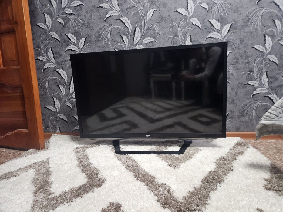 Продам телевизор. В отличном состояние.