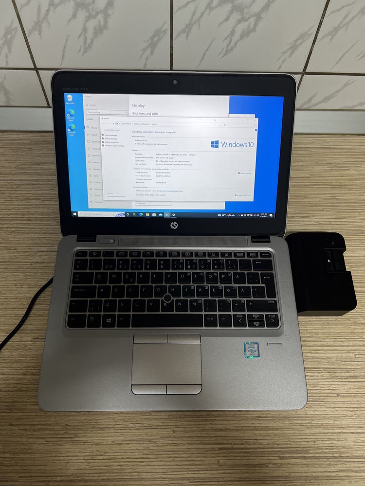 HP ELITEBOOK 820 G4, Intel Core i5-7300U, SSD 512 GB+Dock