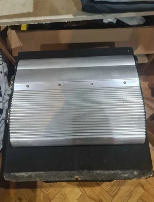 Vand tub de bass si amplificator auto Coustic 600se