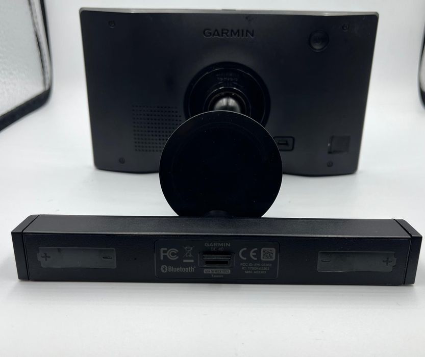 Amanet F28: GPS Garmin Drivesmart 65 + camera Garmin BC40