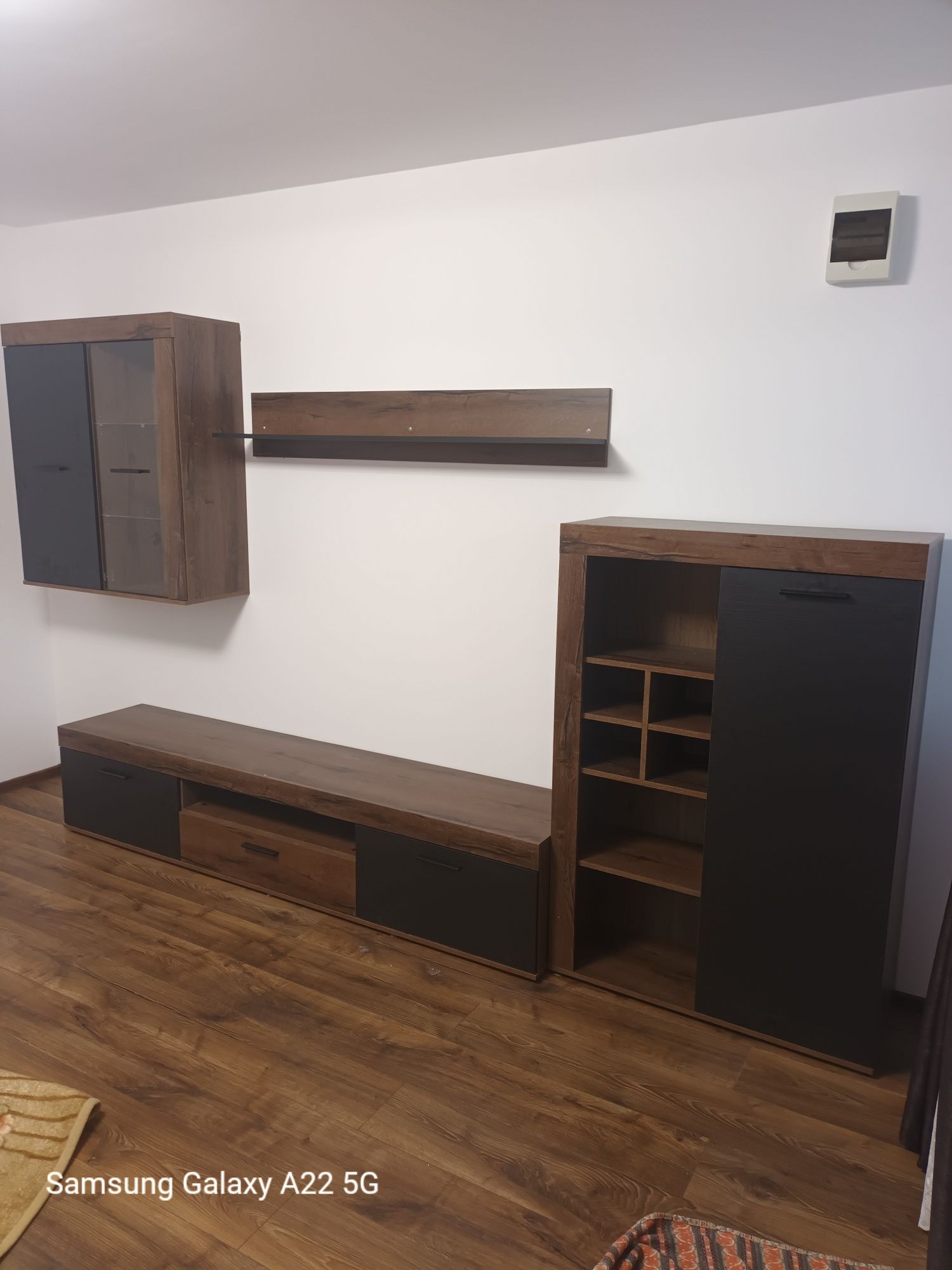 Execut montaj de mobilier,Mobila din diverse magazine .