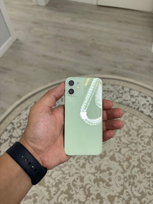 Продам iphone 12 mini