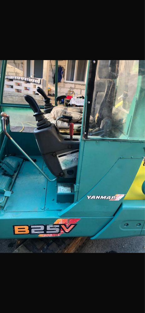 Mini Escavator Yanmar 2.8t