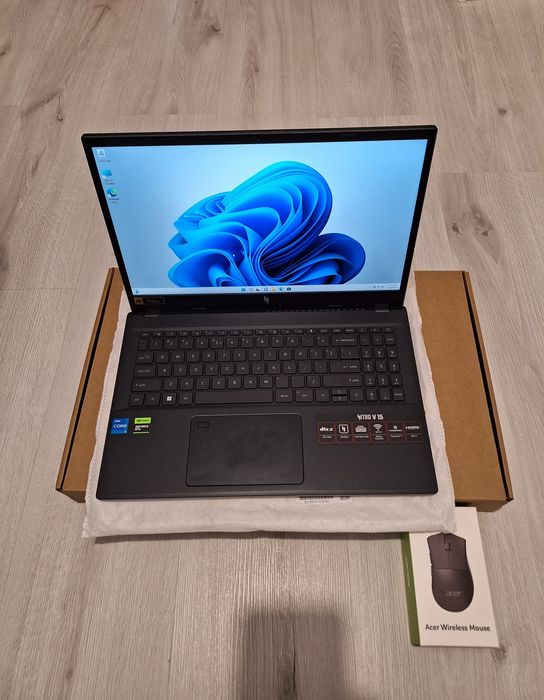 Laptop Acer Gaming 15.6 , Nitro  V15 ANV15-51, Rucsac Acer, Mouse Acer
