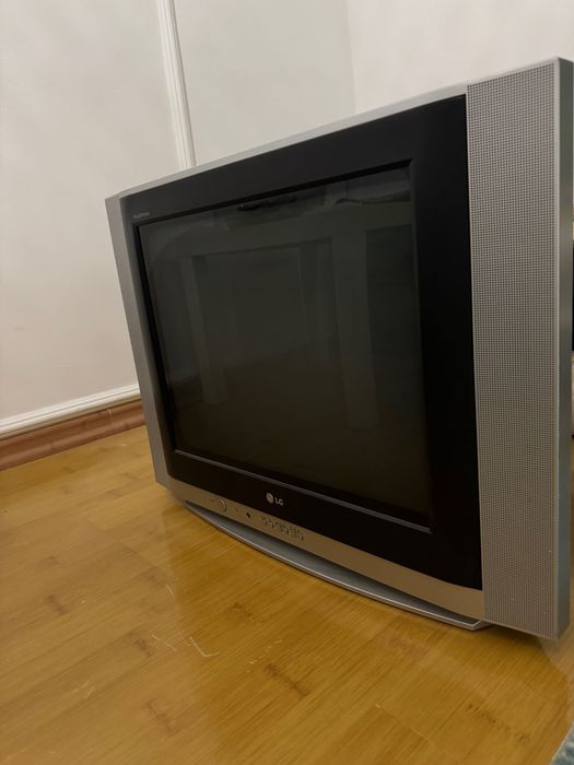 Продам Телевизор LG