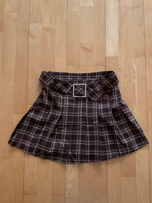 Къса карирана пола