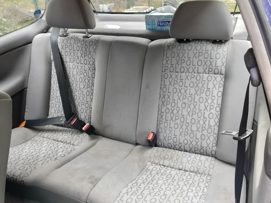 Vând Volkswagen Polo