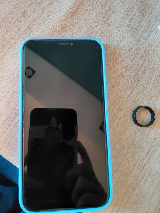 Iphone 11 64gb (БАРТЕР ЗА 13 ИЛИ 14)