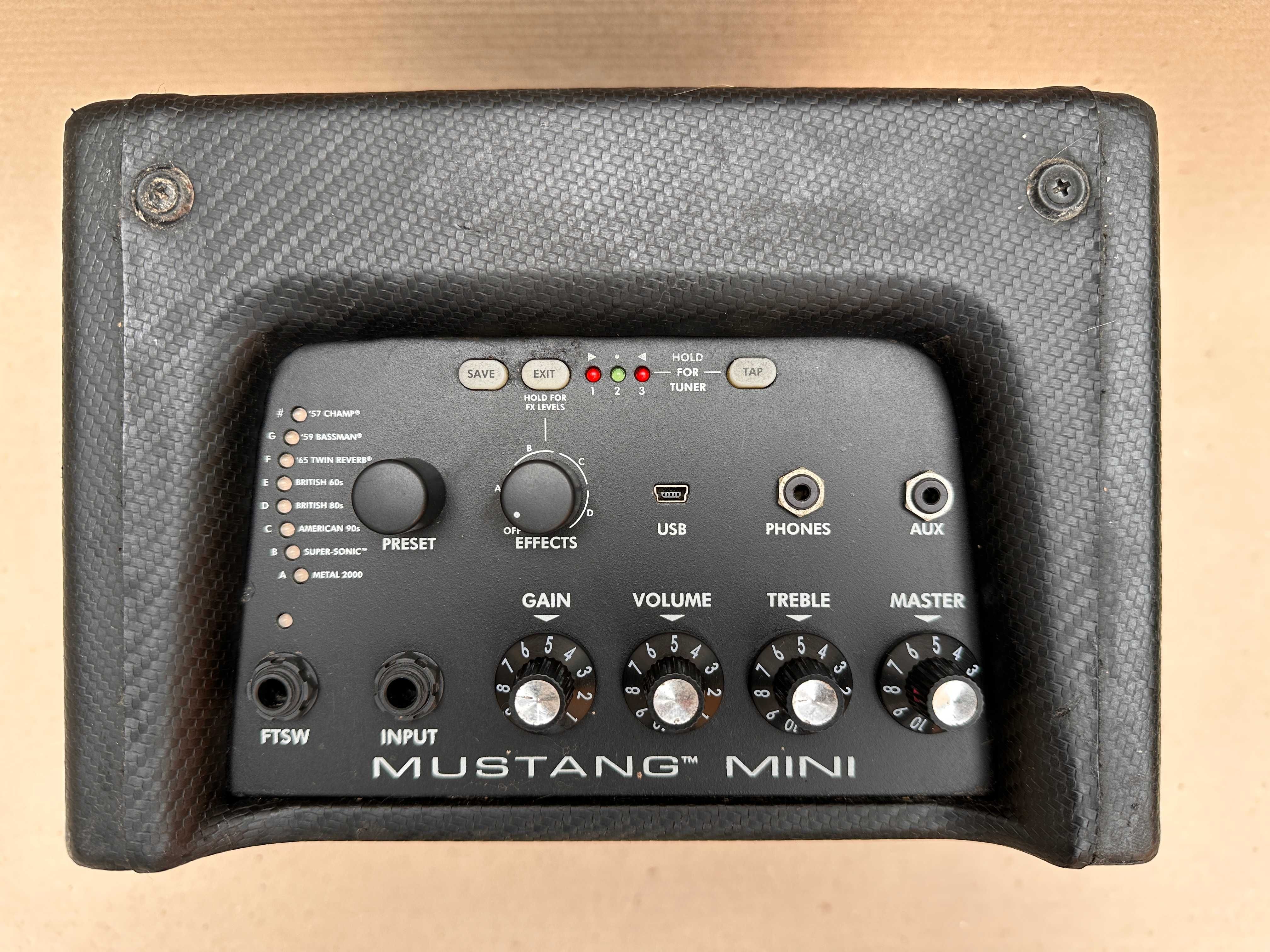 Amplificator combo portabil Fender Mustang Mini 7W 6,5"