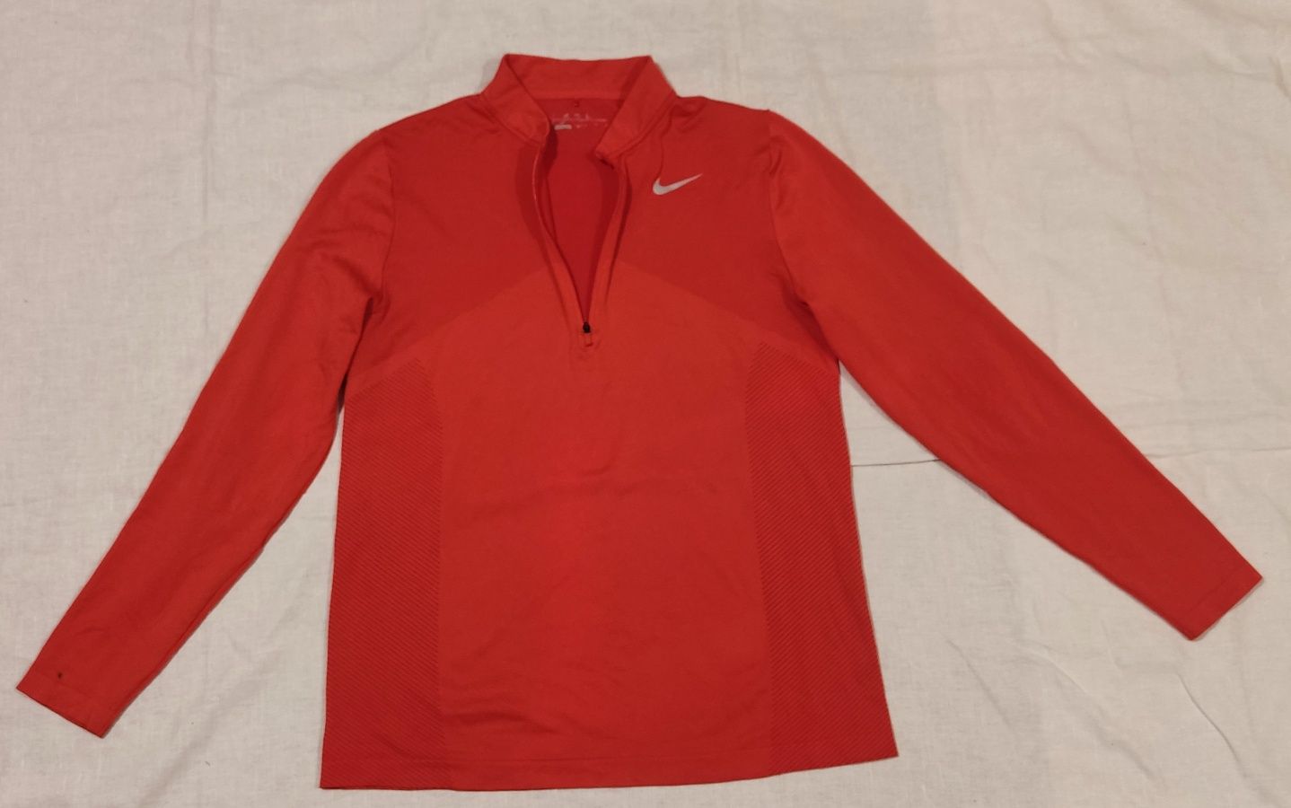 Bluza Nike mărimea XL sport fitness alergare corp first layer