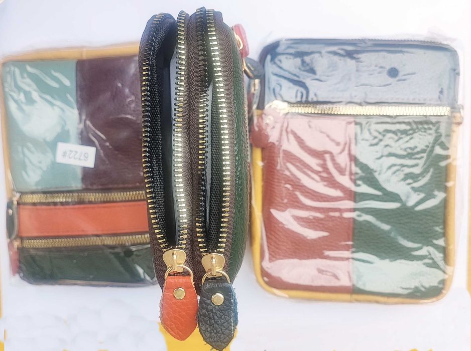 Унисекс кожена чантичка с дълга дръжка многоцветна тип пачуъркърк