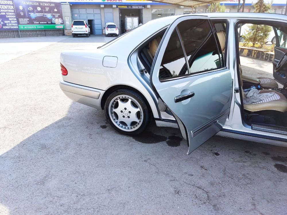 Mersedes-benz w210