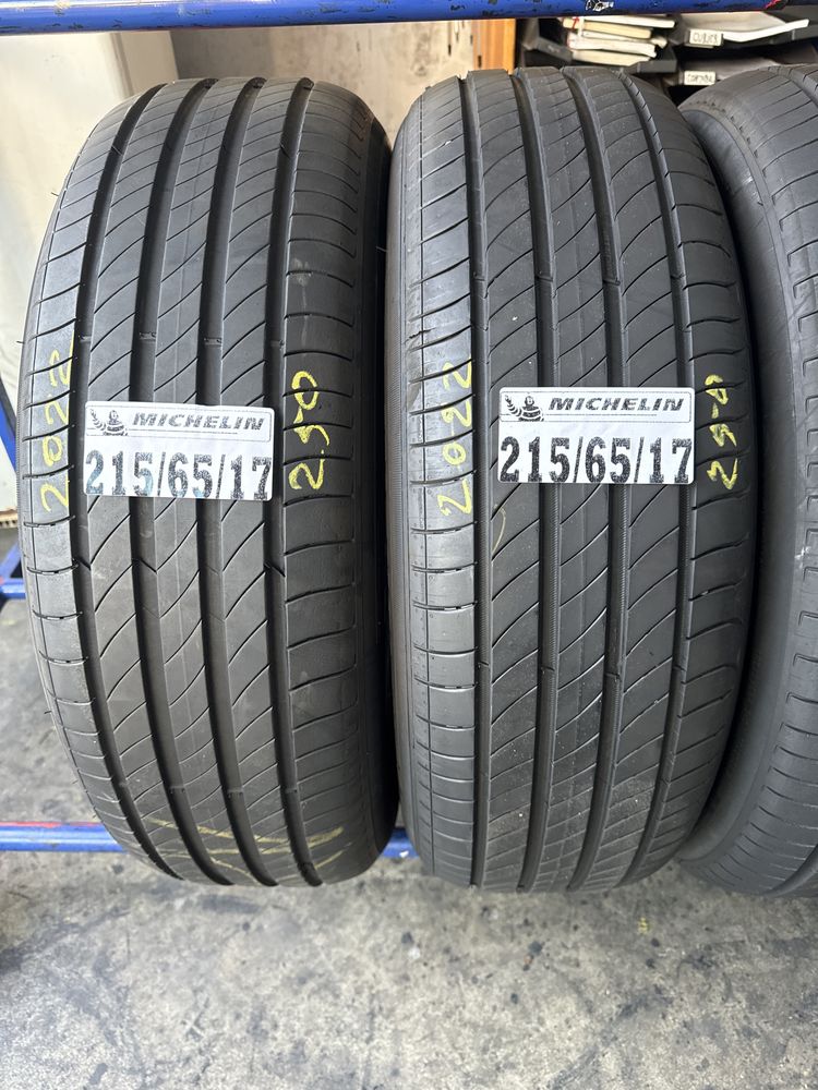 215/65/17 Michelin