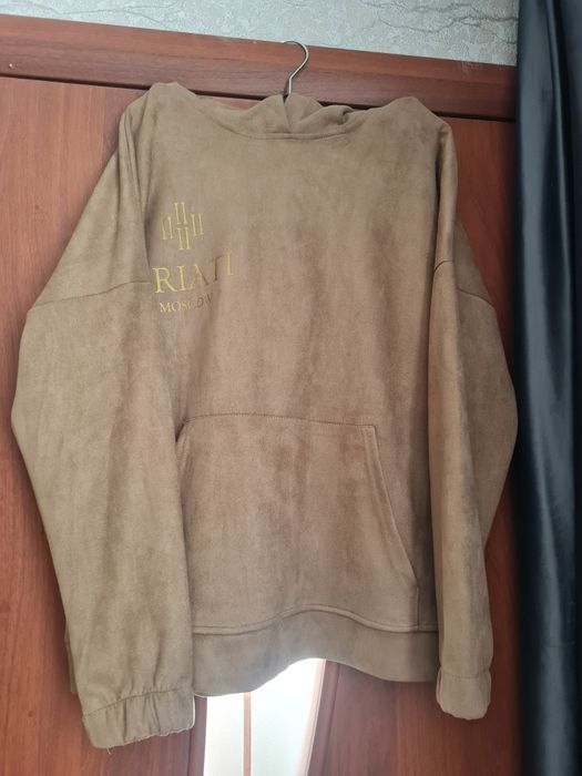 Продам спортивный костюмы в хорошем состоянии