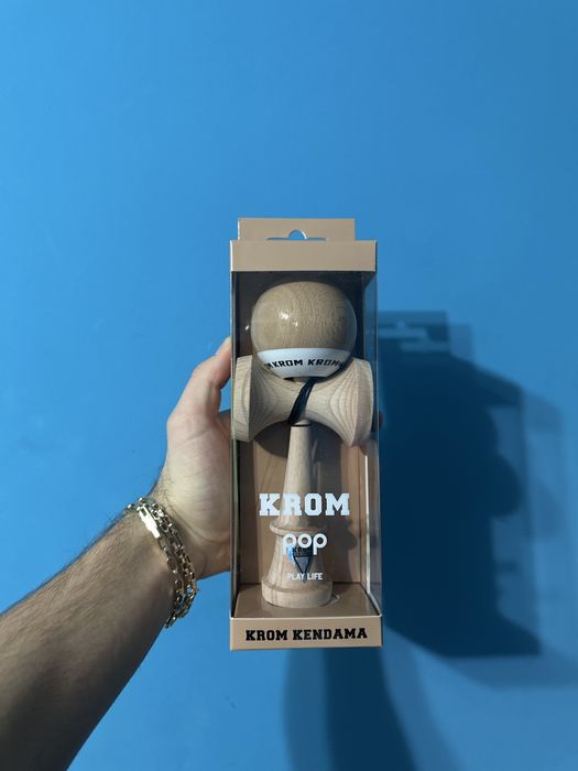 Kendama krom pop naked