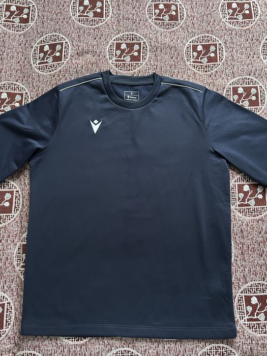 Спортивная одежда, разная. Кофты, футболки Macron, кофта Nike и корсет