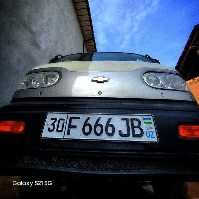 DAMAS srochno sotiladi puli 3400 yili 2008