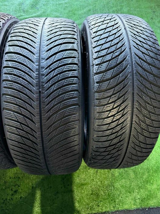 Anvelope Iarna 245/45/18 Michelin