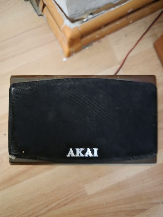 Sistem 5.1 akai in stare buna de funcționare.