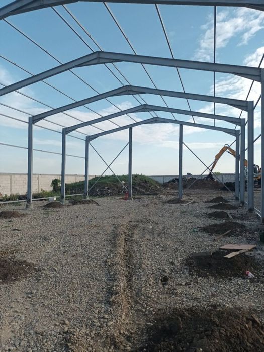 Vând hala metalica de  140 mp din profil IPE140 completa cu teava
Stru