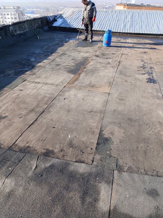 Executam lucrari de hidroizolații Membrana bituminoasa