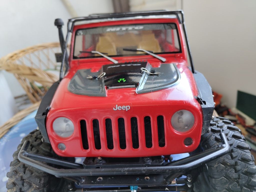 Automodel crawler 1:10 Jeep Element RC