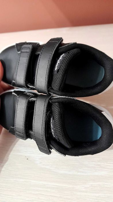 Vand adidasi adidas nr 26!