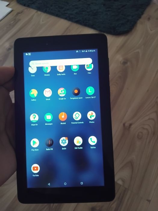 Vând tableta Lenovo