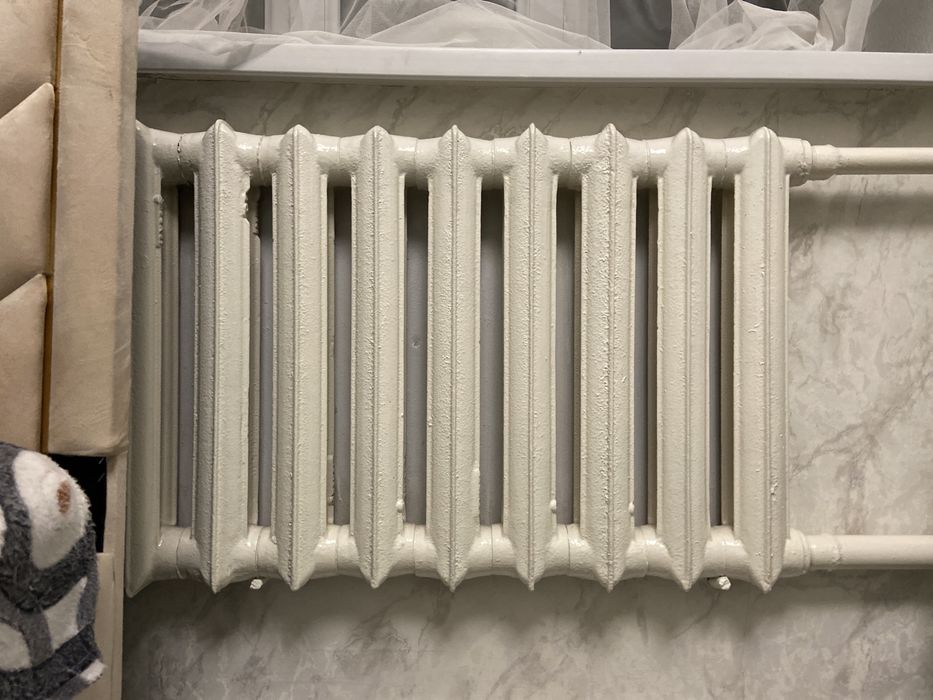 Чугунная батарея , хорошем состояние