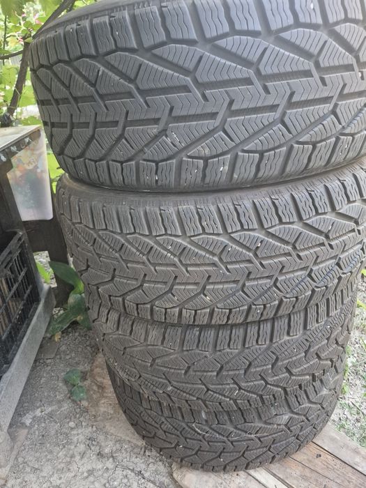 De vânzare 255 55 r19