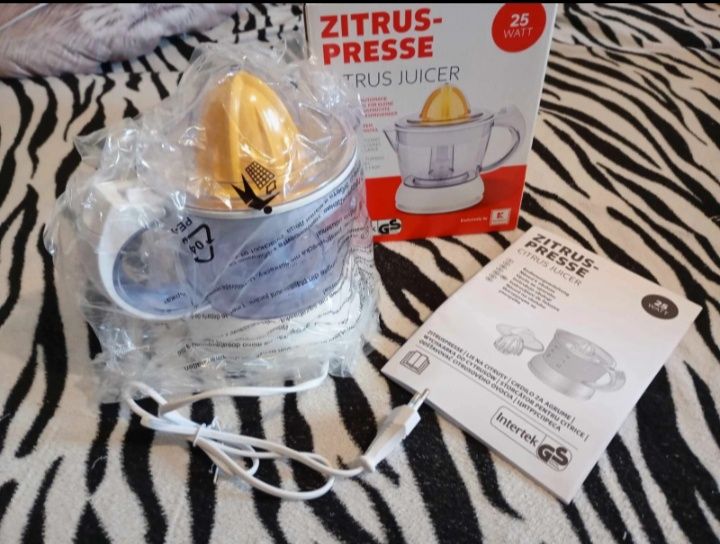 Storcător citrice electric