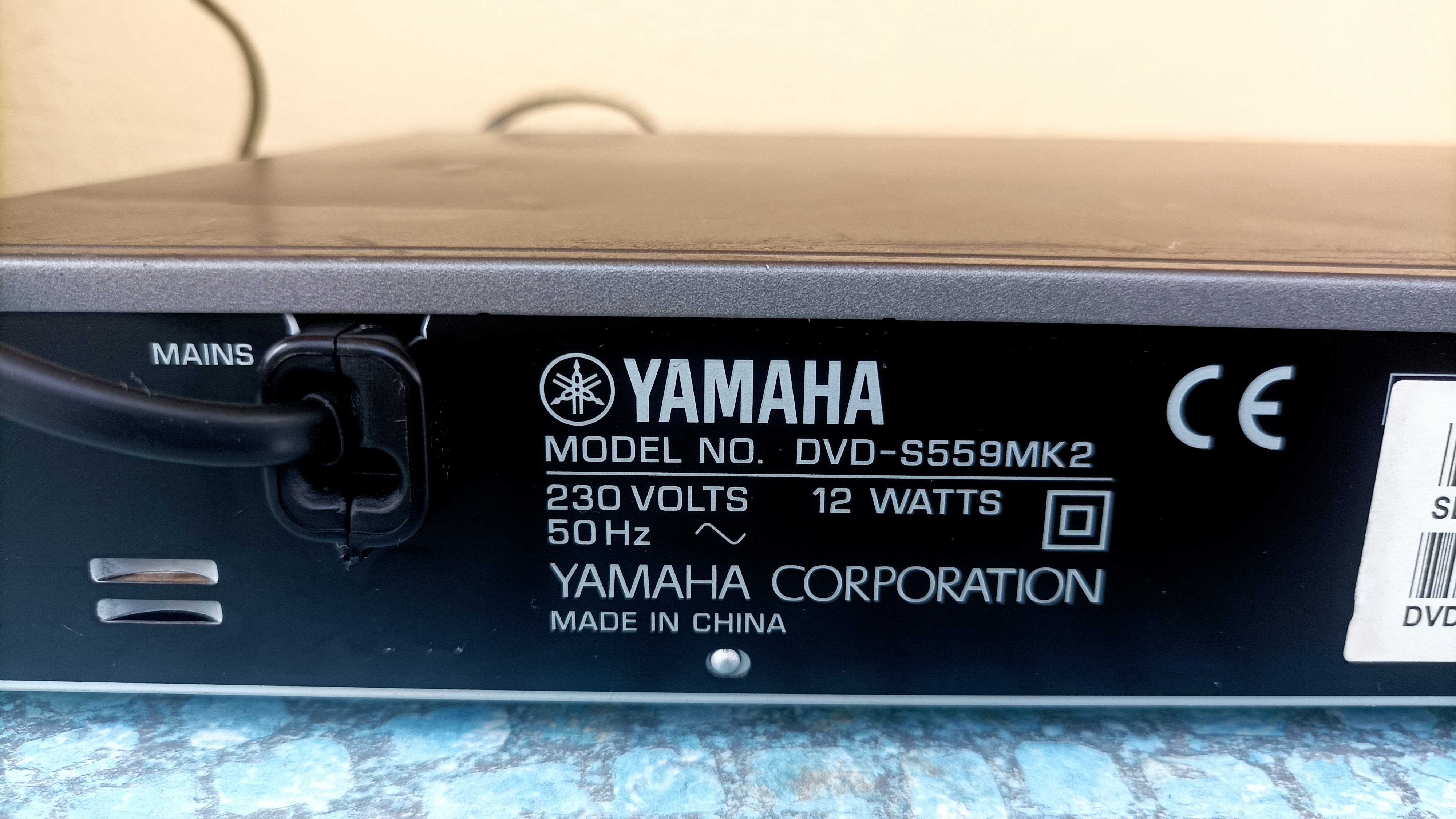 Yamaha DVD плейър
