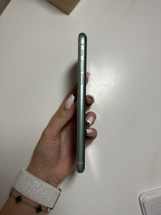 Iphone 11 64gb 91% капацитет