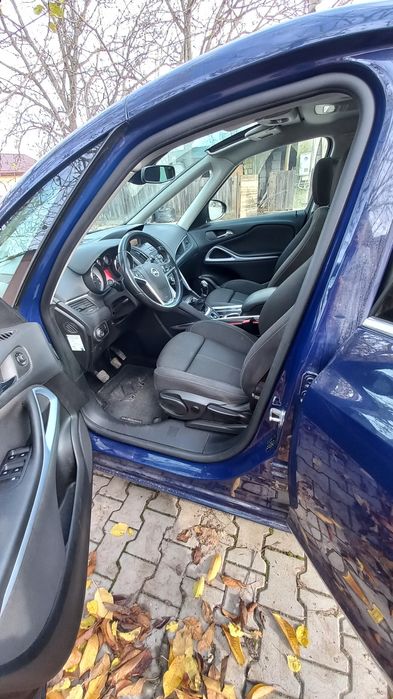 Opel Zafira C 2015, Navigatie, 7 locuri, bixenon, clima, 1600cd, 136cp