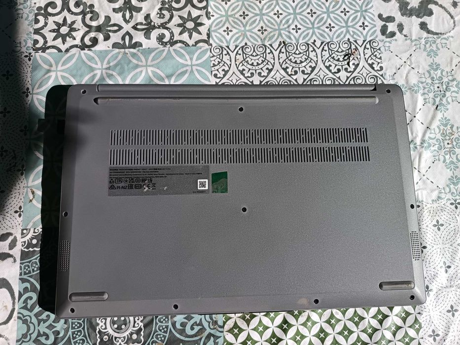 Лаптоп Lenovo IdeaPad 1 15ALC7