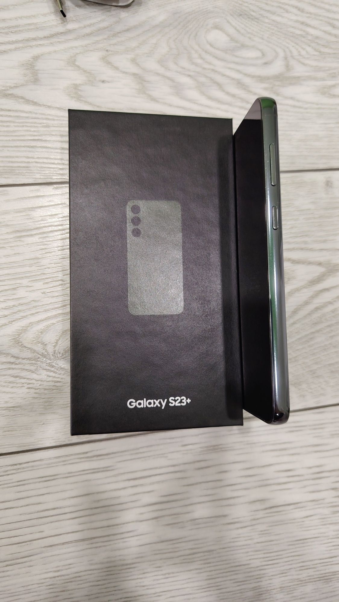 Samsung S23+ в гаранция към Йетел