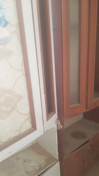 Eski shkaflar sotiladi
