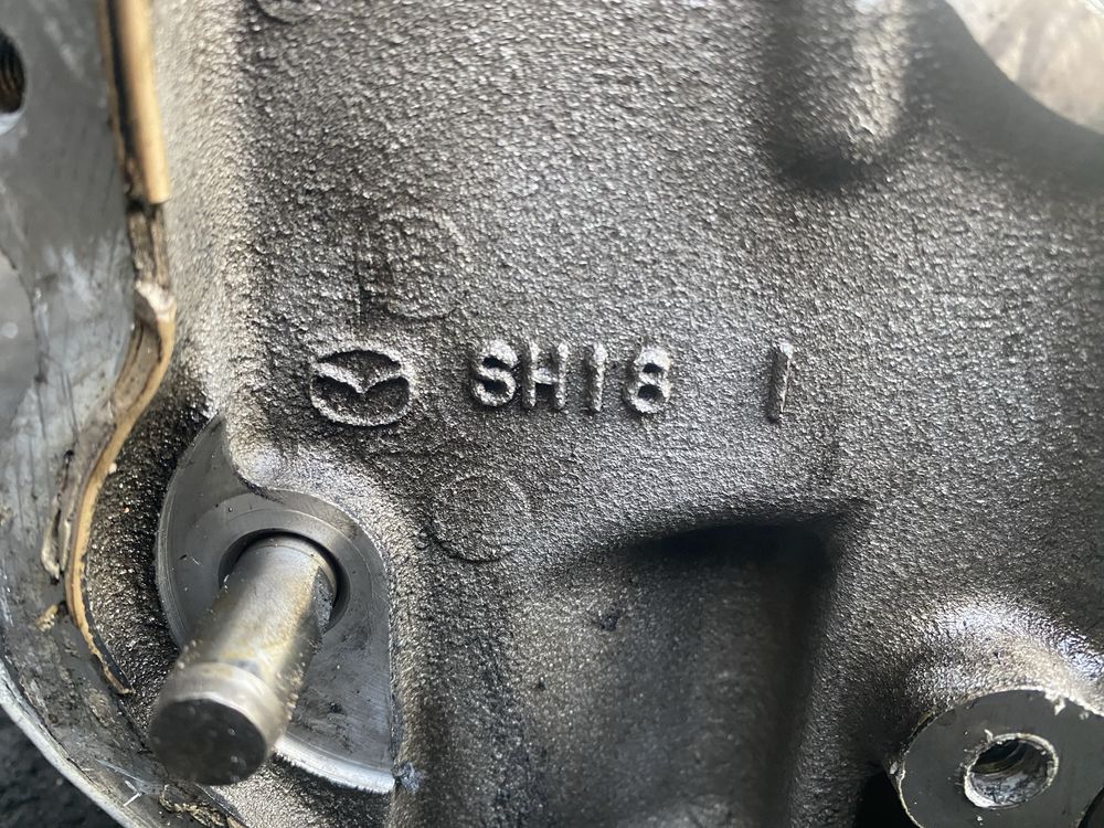 Цилиндрова глава Mazda 2.2 Skyactiv-D SH16