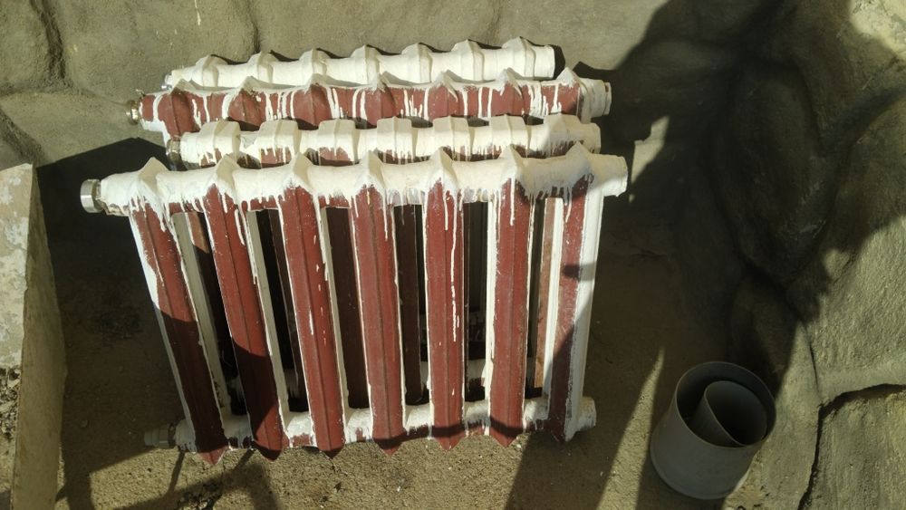 Радиатор,чугунные батарей.