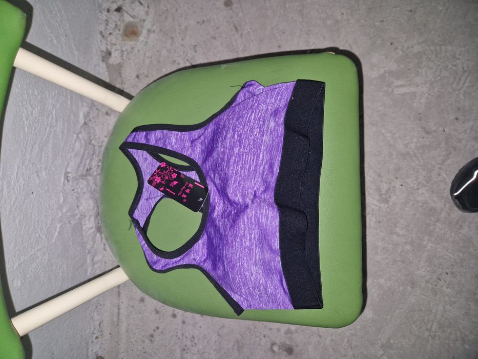 Костюм для болельщиц спортивных соревнований.